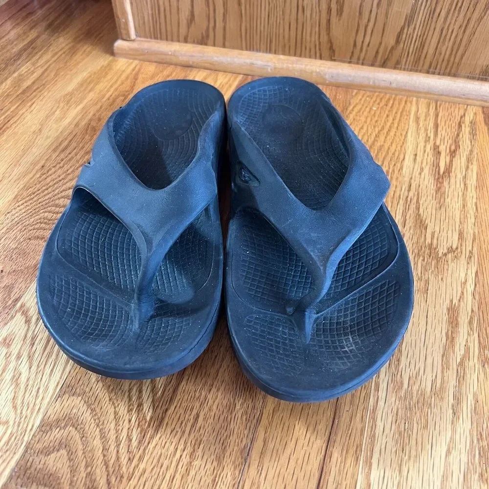 OOFOS Ooriginal Flip Flop Black‎ Size 10 Comfy